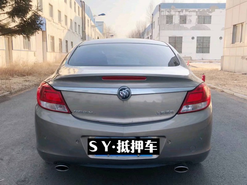 沈陽12年別克君威9