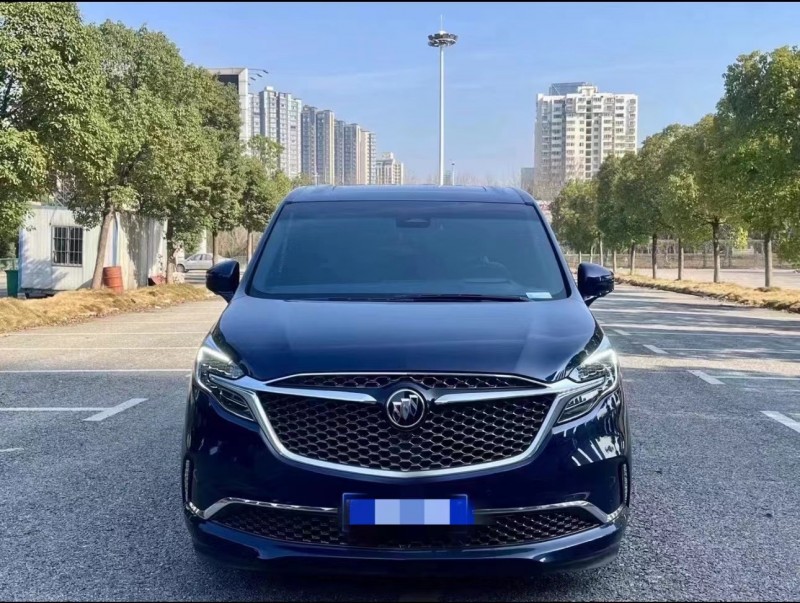 济宁22年别克GL81