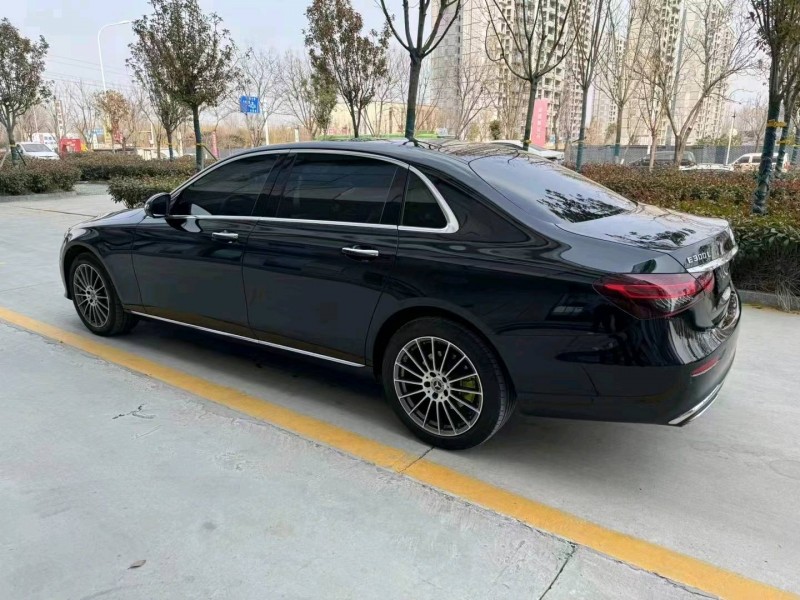 济宁21年奔驰E4