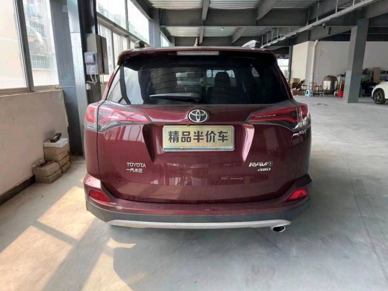 珠海17年豐田RAV4榮放4