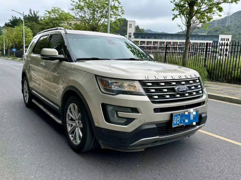 徐州17年福特探险者1