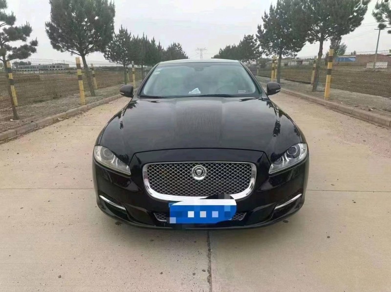 东营13年捷豹XJL1