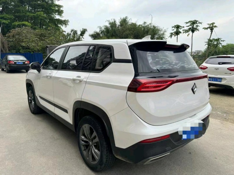 汕頭20年寶駿RS53