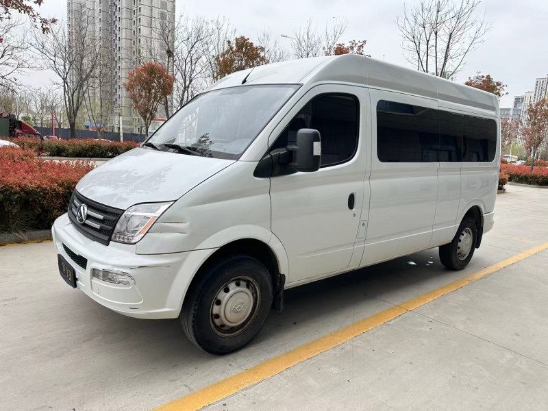 济宁22年大通V803