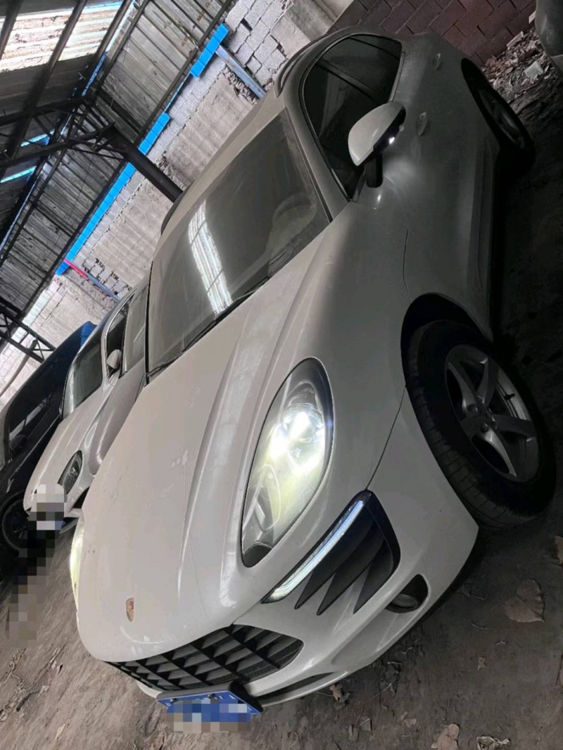 临沂15年保时捷Macan2