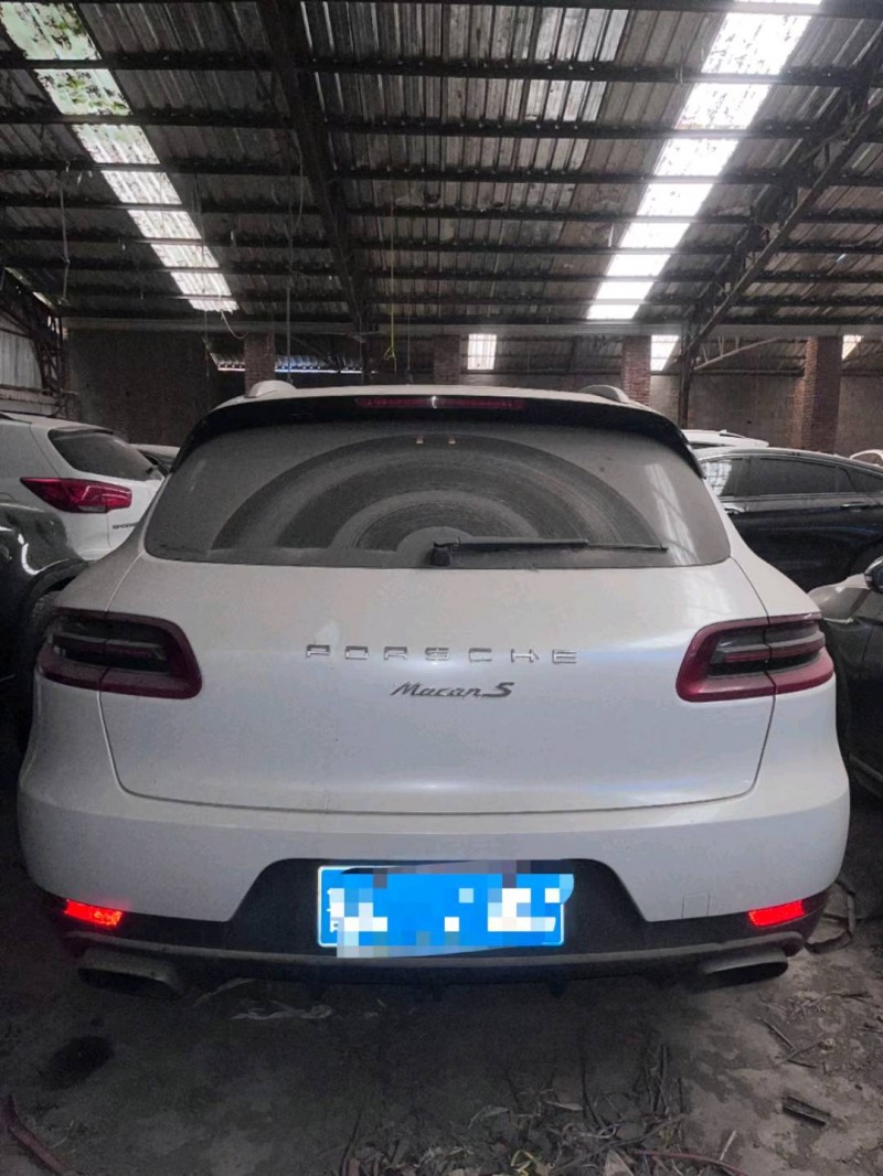 临沂15年保时捷Macan8