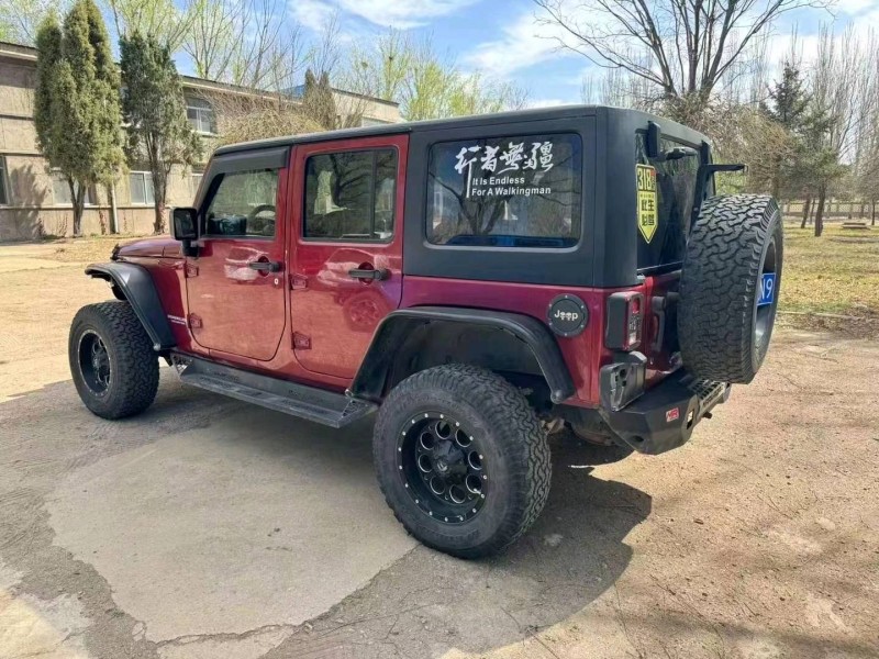 晉城13年Jeep牧馬人5