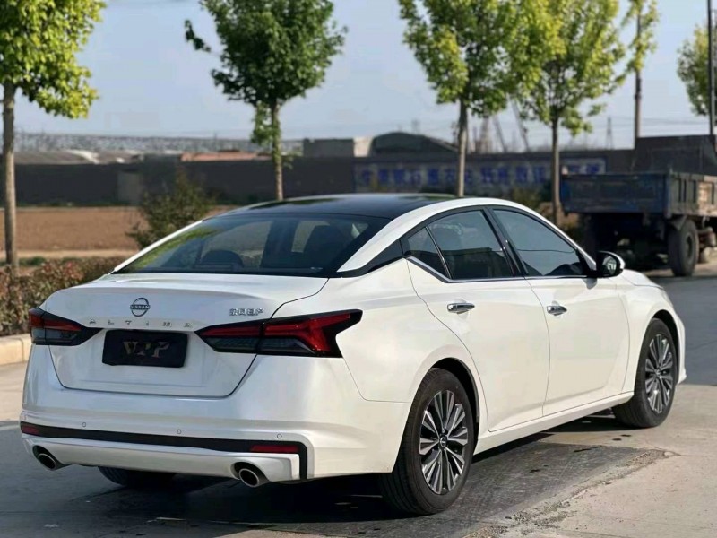 安陽23年日產天籟6