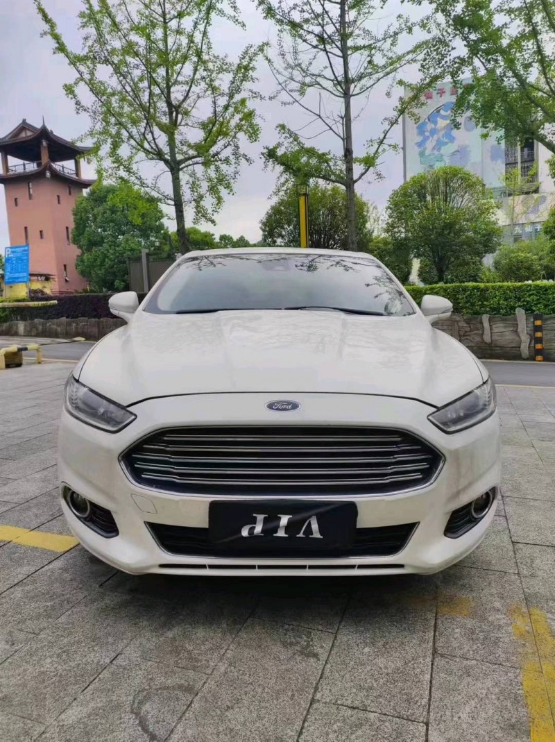 重庆14年福特蒙迪欧1