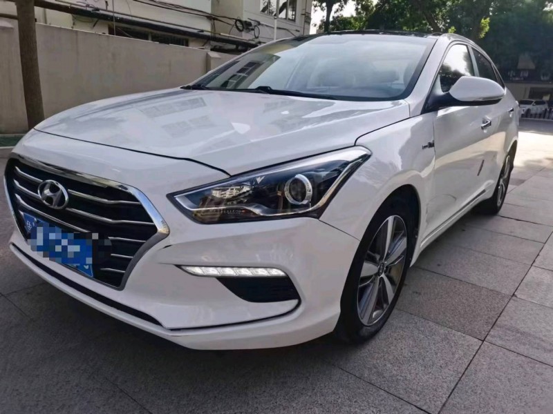 保定17年现代名图2