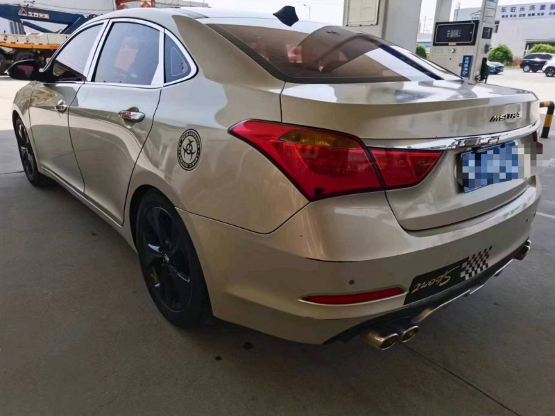 保定15年现代名图5