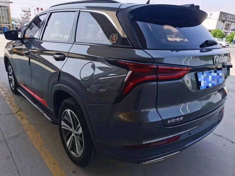 保定19年长安汽车CS755