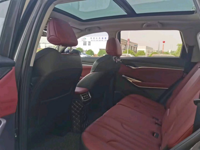 保定19年长安汽车CS756