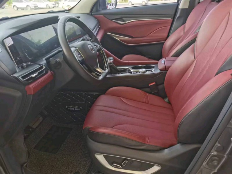 保定19年长安汽车CS758