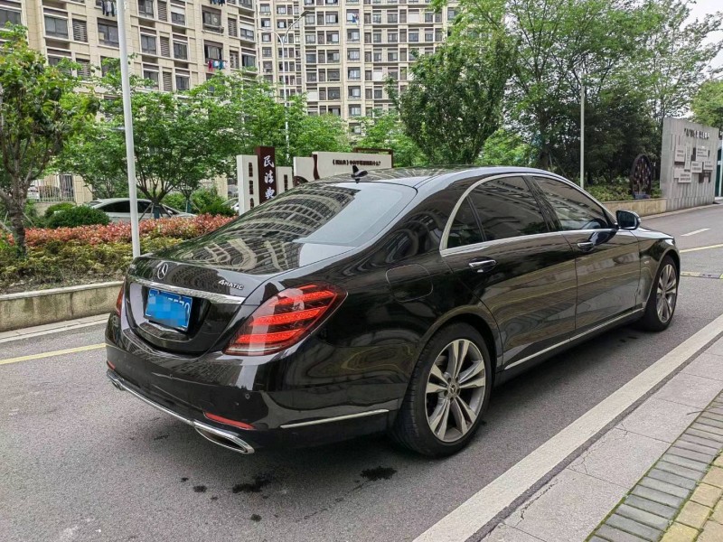 苏州20年奔驰S8