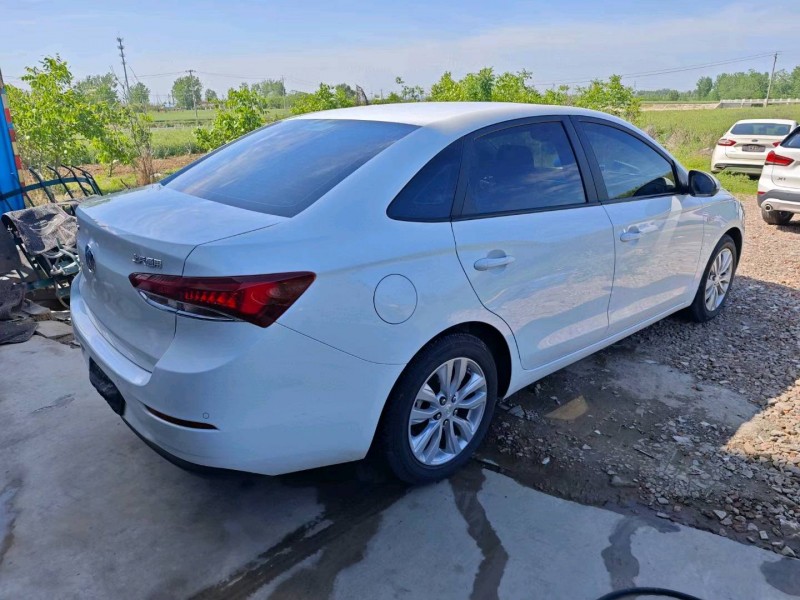 苏州22年别克英朗7