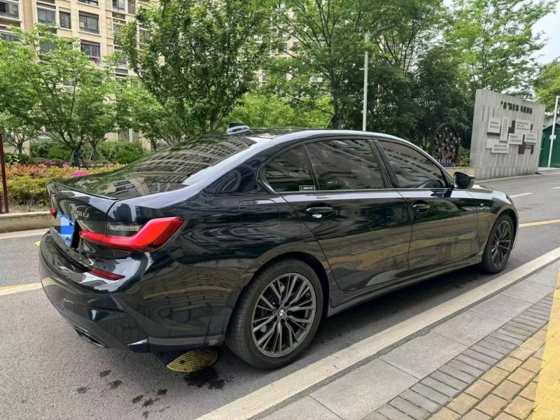 苏州21年宝马3系7
