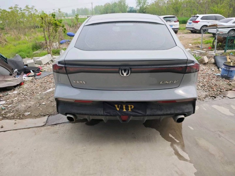 苏州23年长安汽车UNI-V9