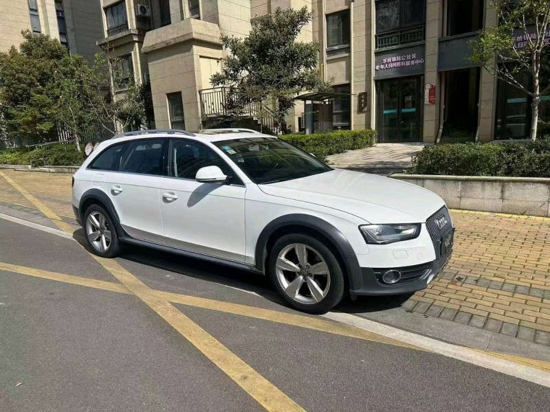 苏州15年奥迪A4L3