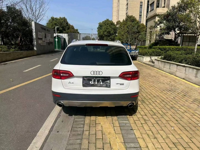 苏州15年奥迪A4L9