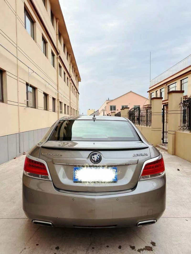 潍坊09年别克君越9