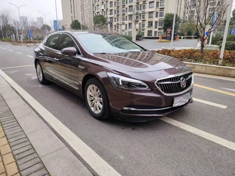 苏州18年别克君越3