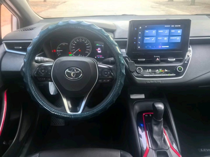 保定21年丰田雷凌6