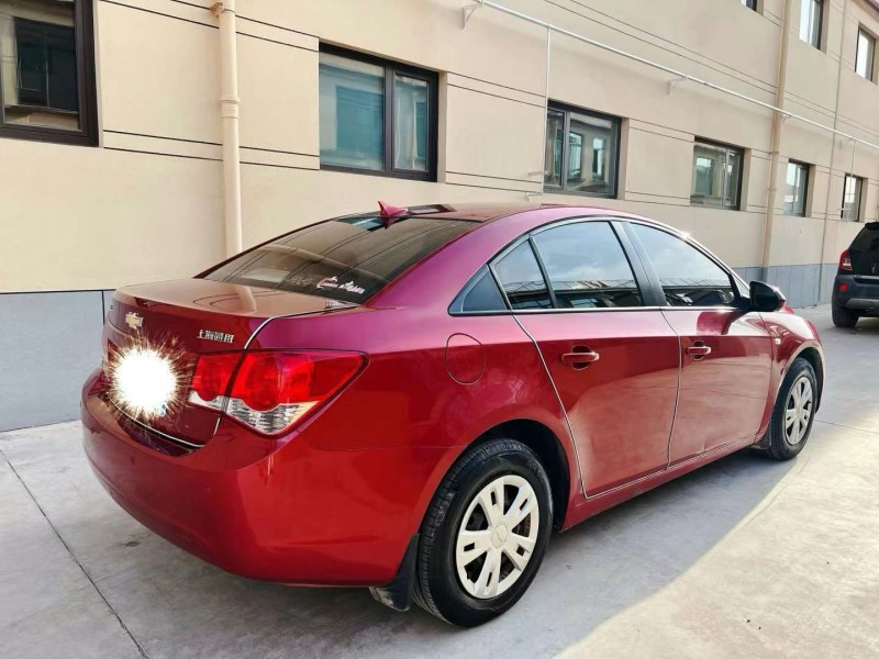 潍坊11年雪佛兰科鲁兹4