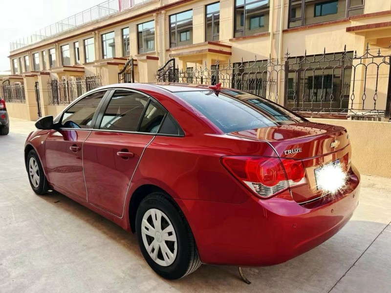 潍坊11年雪佛兰科鲁兹5