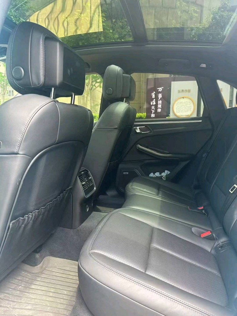 苏州22年保时捷Macan4