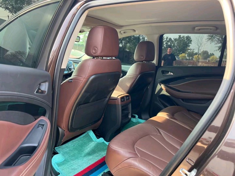 保定21年别克昂科威7