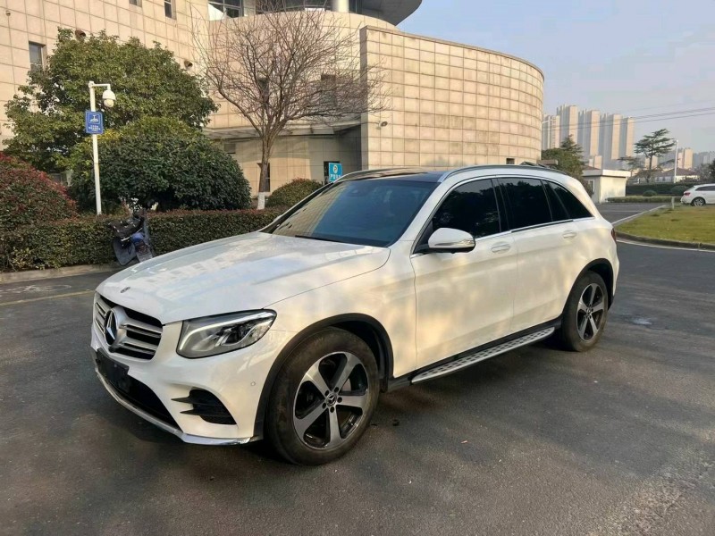 苏州19年奔驰GLC3