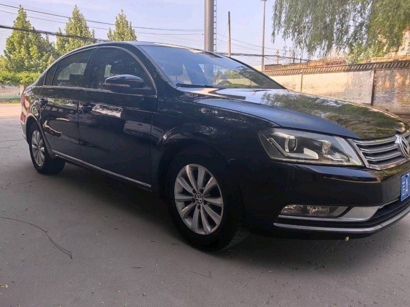 保定13年大众迈腾3