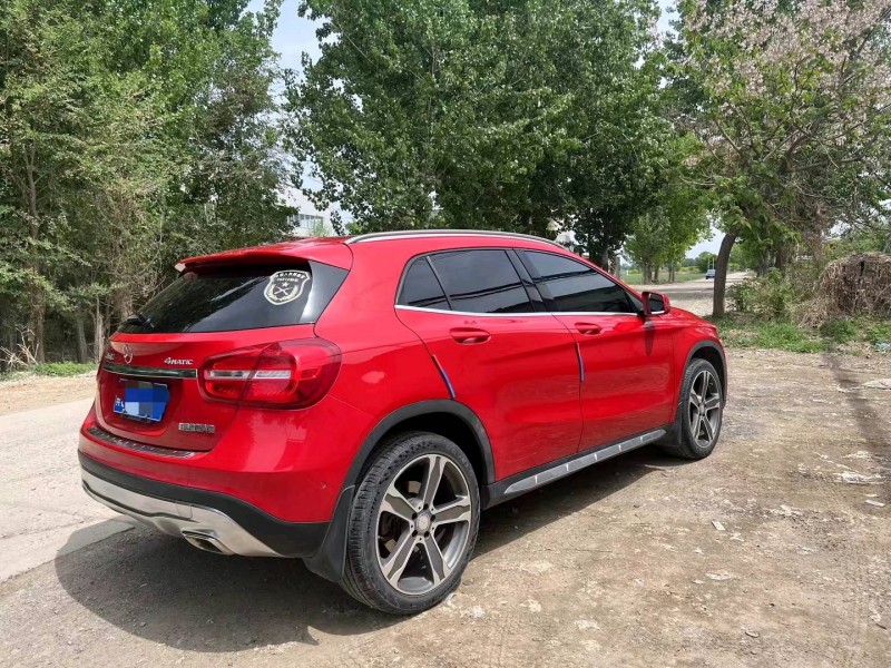 保定16年奔驰GLA5