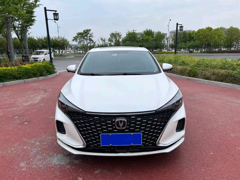常州20年長安汽車逸動1