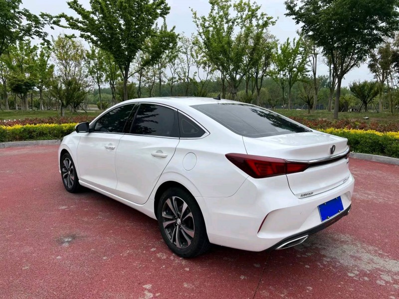 常州20年長安汽車逸動4