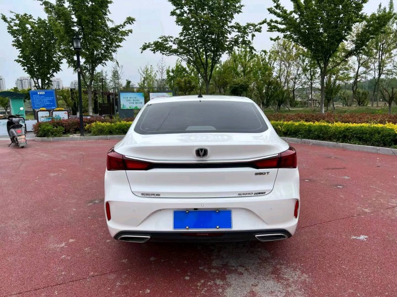 常州20年長安汽車逸動8