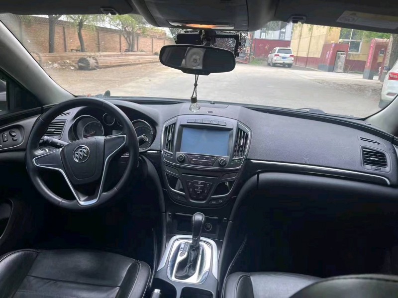 保定15年别克君威7