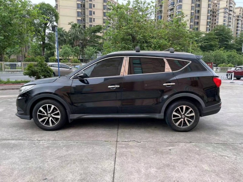 佛山17年东风风光3