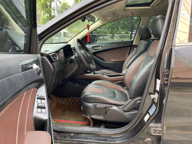 佛山17年东风风光6