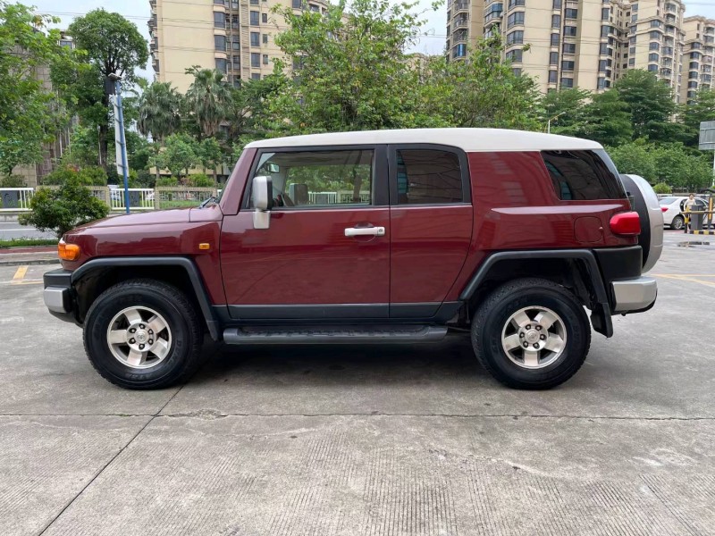 佛山10年丰田兰德酷路泽3