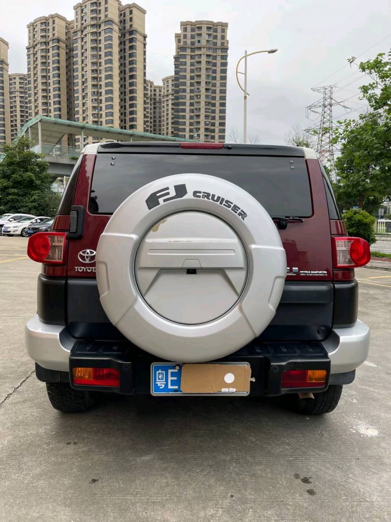 佛山10年丰田兰德酷路泽4