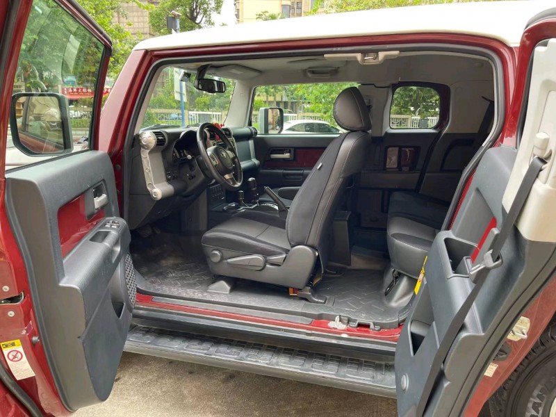 佛山10年丰田兰德酷路泽6