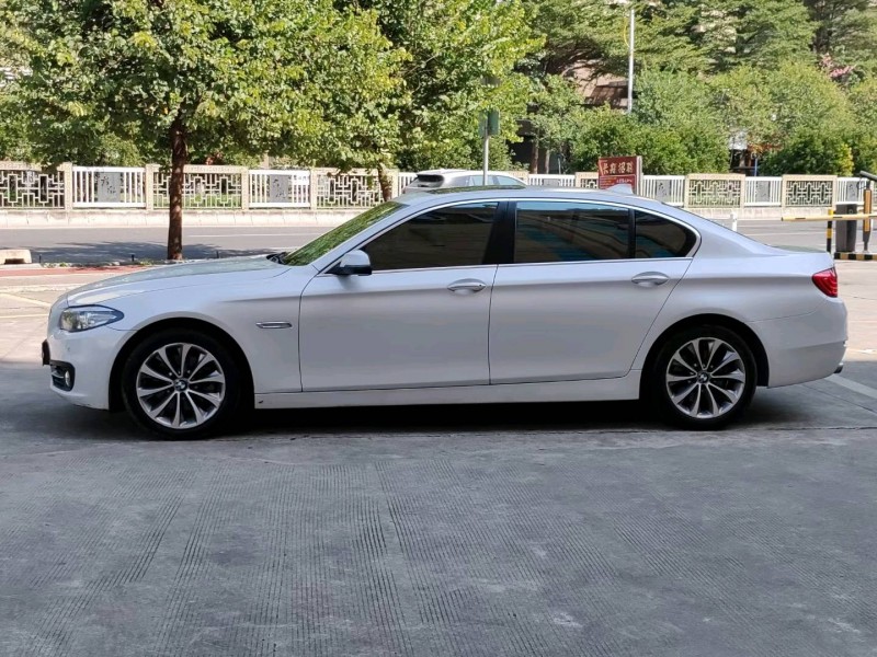 佛山17年宝马5系3