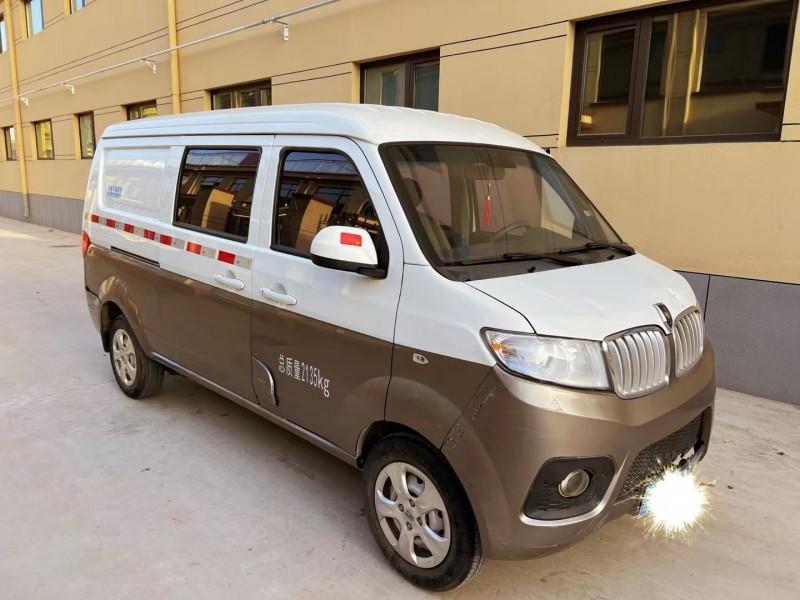 潍坊22年华晨小海狮X302