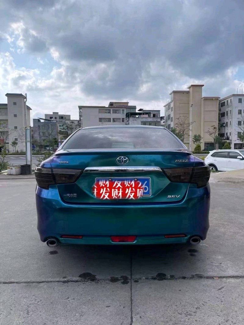 广州14年丰田锐志7