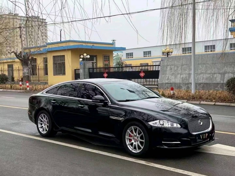 青岛16年捷豹XJ3