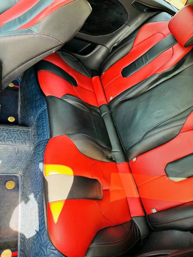 东营12年路虎极光3