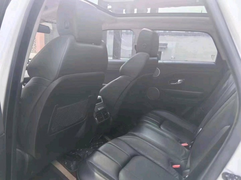 邢台17年路虎极光8