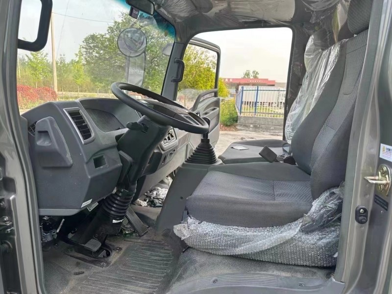 徐州23年卡車系列重汽豪沃6